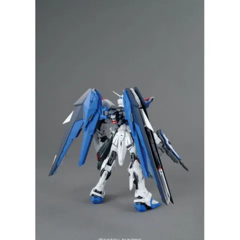 Bandai Hobby Gundam SEED Freedom Gundam Version 2.0 MG 1/100 Model Kit