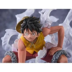 Bandai One Piece FiguartsZERO Monkey D. Luffy Paramount War Figure